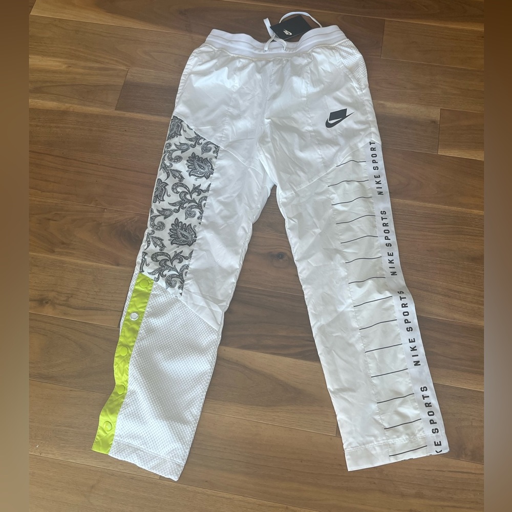 NWT Nike Sporty Neon Green White Black Track Pants Paisley Print Snap